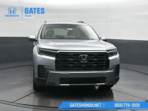 New 2026 Honda Pilot Touring image 5