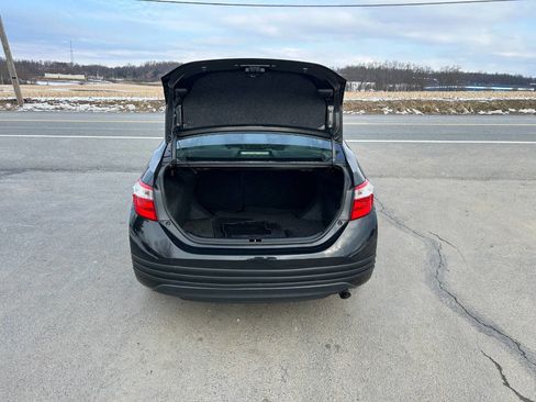 Used 2016 Toyota Corolla L image 12