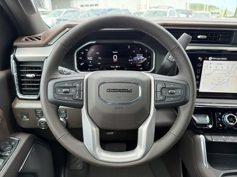 New 2026 GMC Sierra 2500 Denali w/ Denali Reserve Package AWD/4WD image 10