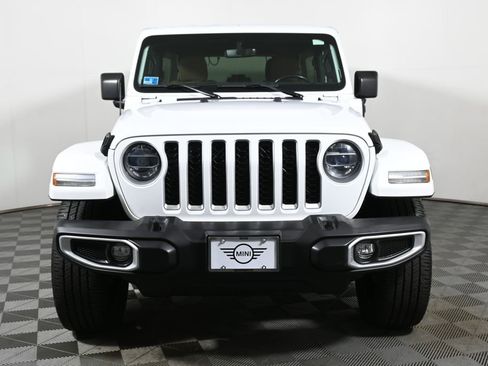 Used 2021 Jeep Wrangler Unlimited Sahara w/ Cold Weather Group image 9