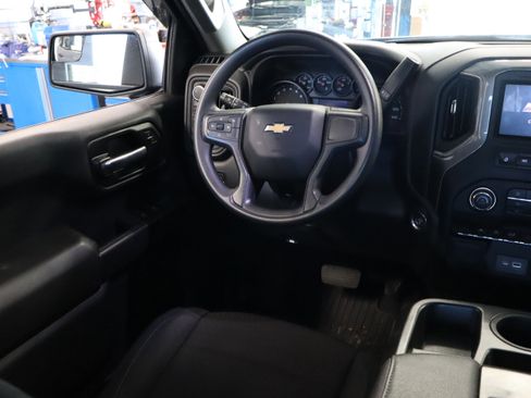 Used 2023 Chevrolet Silverado 1500 Custom AWD/4WD image 14