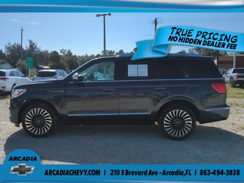 Used 2021 Lincoln Navigator Black Label w/ Cargo Convenience Package AWD/4WD image 7