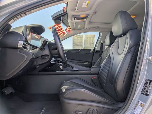 Certified 2023 Hyundai Elantra Limited FWD image 21