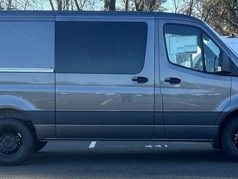 New 2025 Mercedes-Benz Sprinter 2500 image 3