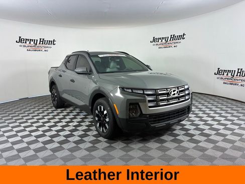 Used 2025 Hyundai Santa Cruz SEL image 6