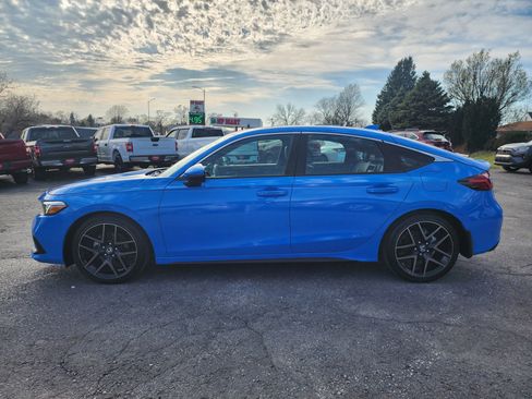 Used 2023 Honda Civic Sport Touring image 4