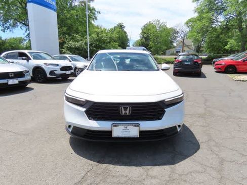 Used 2023 Honda Accord EX image 6