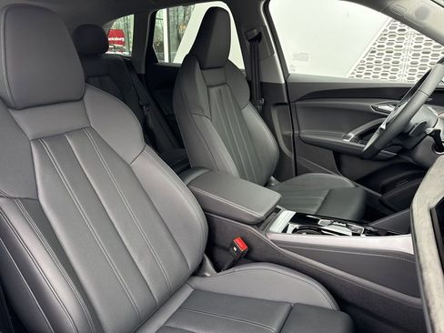 New 2025 Audi Q5 Prestige image 5