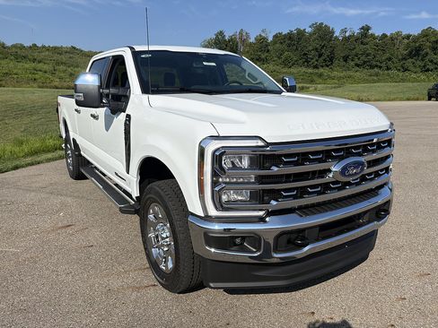 New 2026 Ford F250 Lariat w/ Chrome Package AWD/4WD image 7