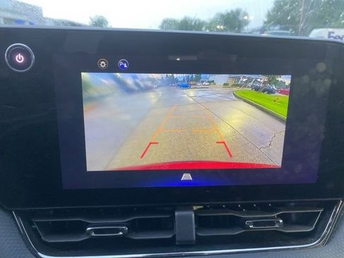 Used 2025 Chevrolet Equinox RS FWD image 26