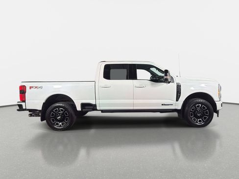 Used 2025 Ford F350 Platinum AWD/4WD image 2
