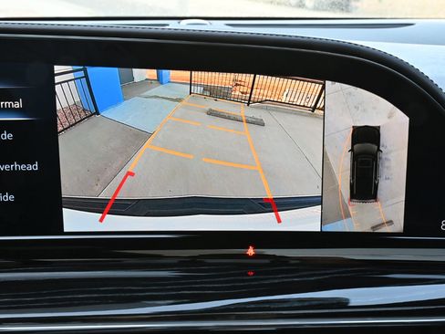 Used 2021 Cadillac Escalade ESV Sport w/ Driver Assist Tech Package RWD image 31