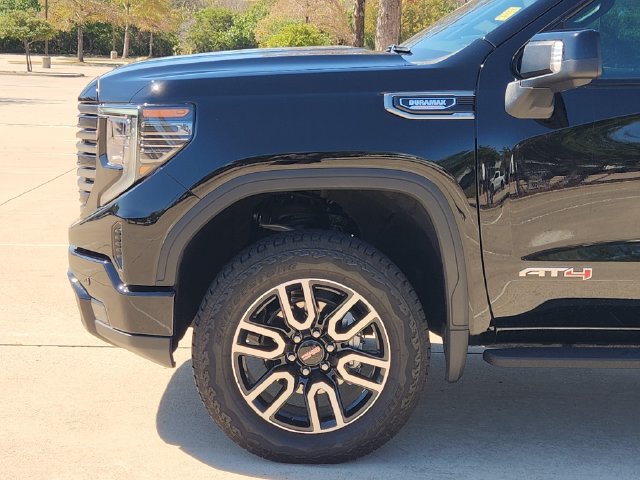 Used 2026 GMC Sierra 1500 AT4 w/ AT4 Premium Package AWD/4WD image 8