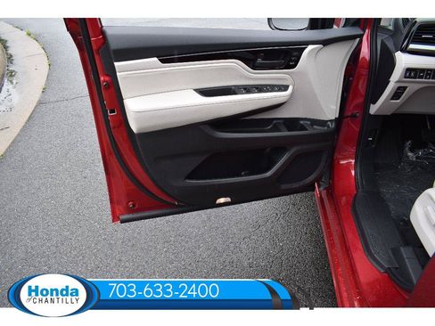 New 2026 Honda Odyssey Touring image 25