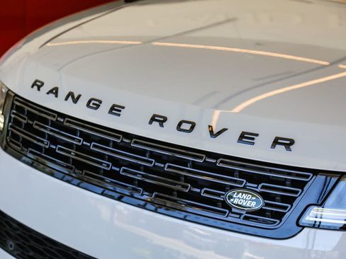 New 2026 Land Rover Range Rover Sport Dynamic SE AWD/4WD image 10