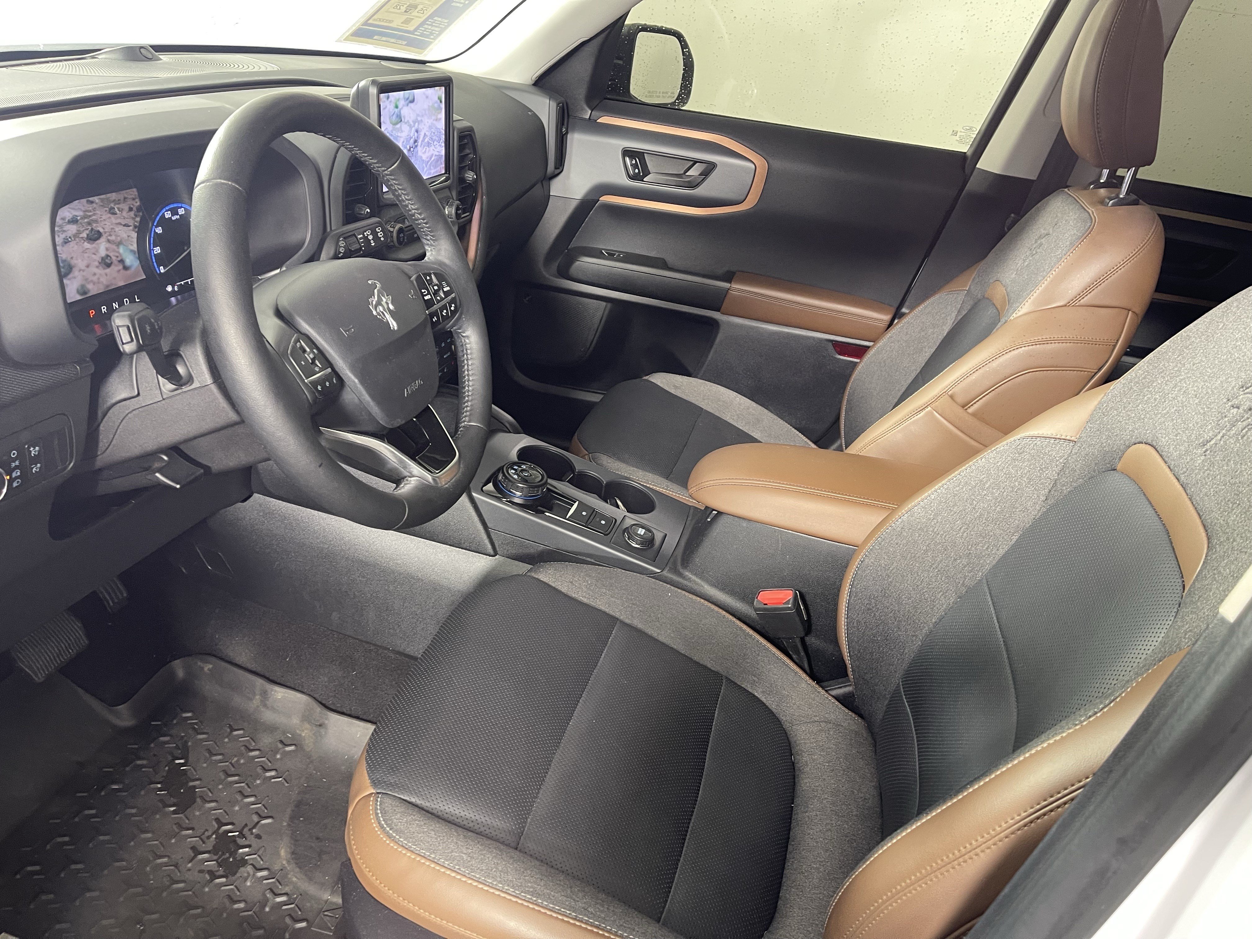 Used 2021 Ford Bronco Sport Outer Banks w/ Outer Banks Package (96D) AWD/4WD image 9