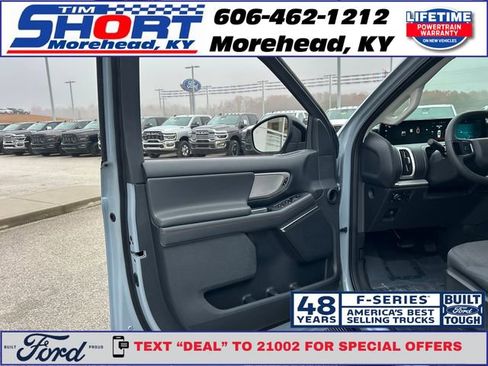 New 2025 Ford Expedition Max Active image 32