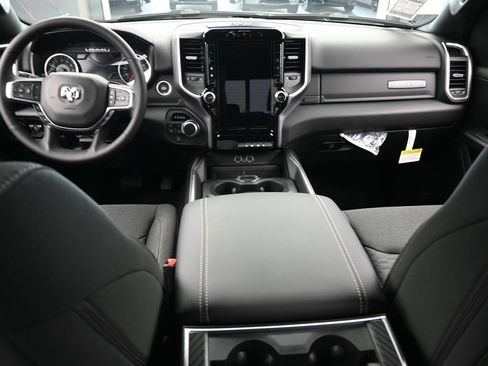 Used 2026 RAM 1500 Big Horn AWD/4WD image 32