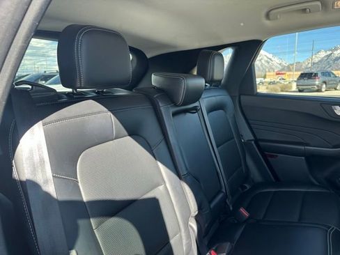 Used 2025 Ford Escape Platinum AWD/4WD image 15