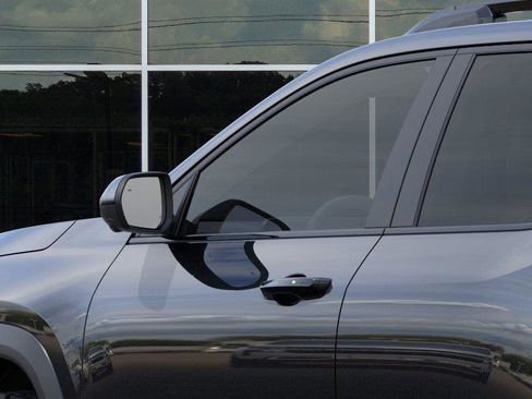 New 2026 Chevrolet Equinox ACTIV w/ Convenience Package III image 13