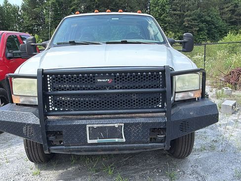 Used 2004 Ford F350 4x4 Crew Cab DRW Super Duty image 3