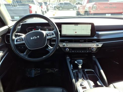 Used 2025 Kia Telluride S AWD/4WD image 19