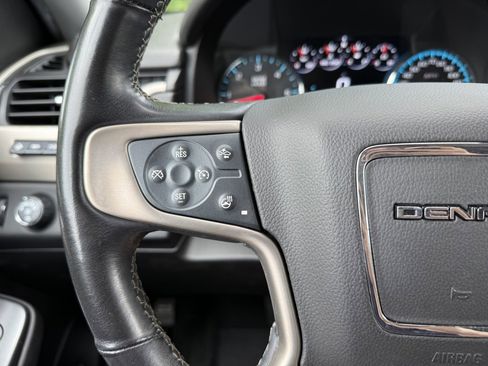 Certified 2020 GMC Yukon Denali w/ Denali Ultimate Package image 35