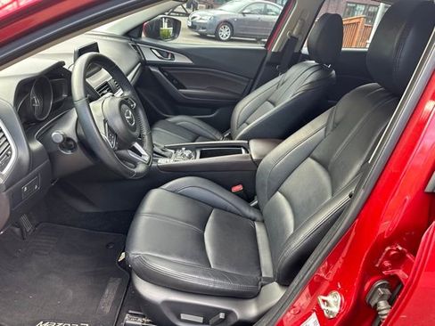 Used 2017 MAZDA MAZDA3 Touring image 9