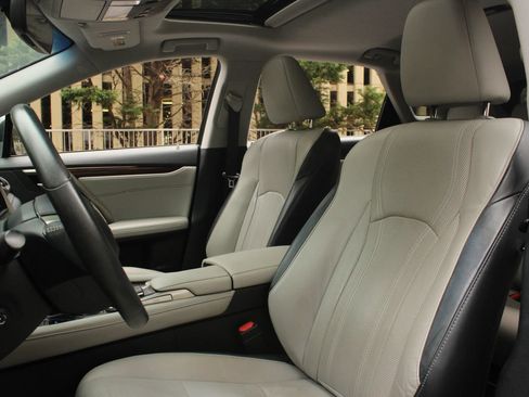 Used 2017 Lexus RX 350 AWD w/ Premium Package image 16