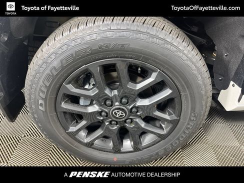 Used 2026 Toyota Sequoia Platinum AWD/4WD image 12