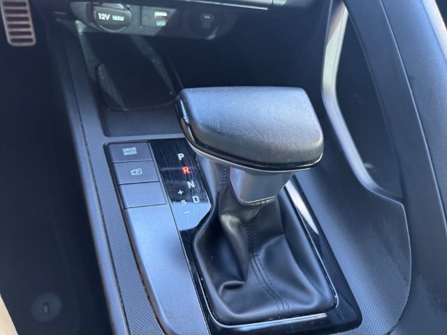 Used 2025 Hyundai Elantra Sport FWD image 18