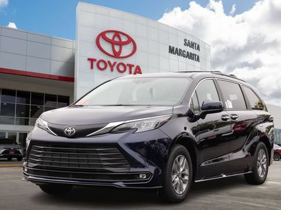 New 2026 Toyota Sienna XLE