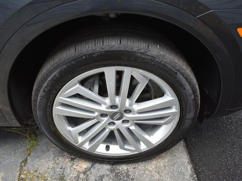 Used 2019 Audi Q5 2.0T Premium Plus AWD/4WD image 34