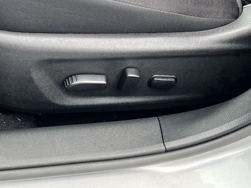 Used 2024 Nissan Altima 2.5 SV w/ SV Premium Package image 10