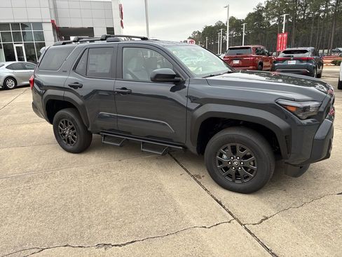 New 2026 Toyota 4Runner SR5 image 9