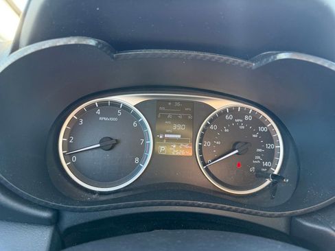 Used 2024 Nissan Versa S w/ S Plus Package image 15