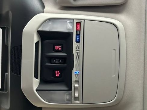 Used 2023 Subaru Forester Premium AWD/4WD image 76