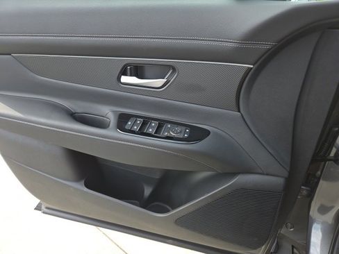 Certified 2025 Nissan Murano SV image 22