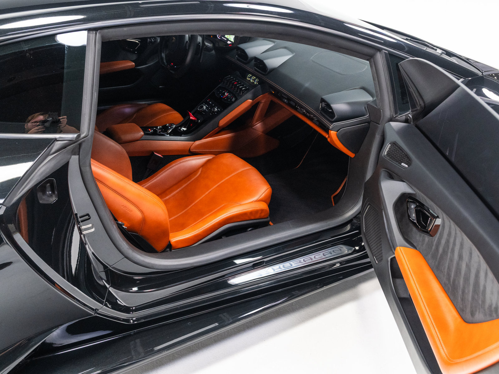 Used 2018 Lamborghini Huracan LP 610-4 AWD/4WD image 43