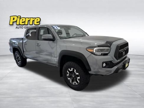 Used 2021 Toyota Tacoma TRD Off-Road w/ TRD Premium Off Road Package AWD/4WD image 7