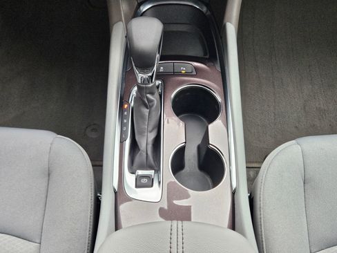 Used 2025 Chevrolet Malibu LT image 12