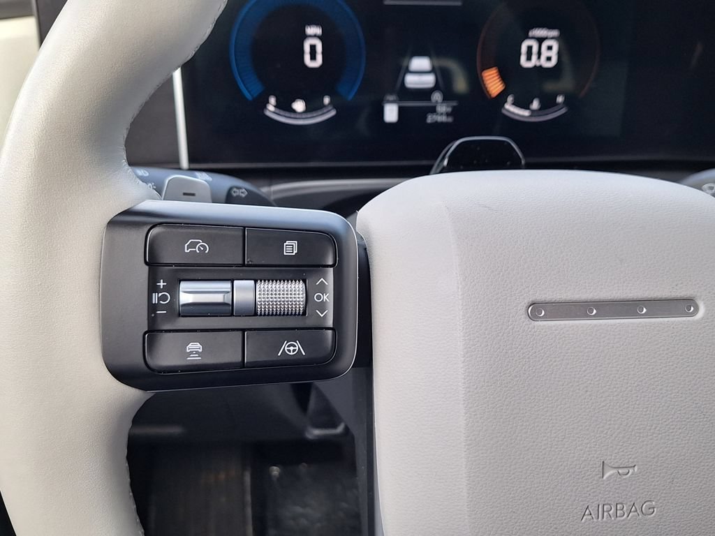 New 2025 Hyundai Santa Fe SEL AWD/4WD image 16