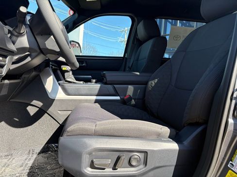 New 2026 Toyota Tundra SR5 AWD/4WD image 12