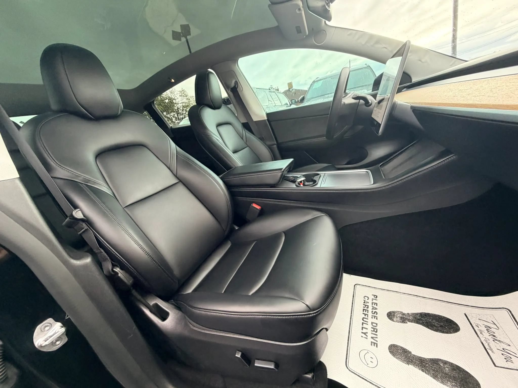 Used 2022 Tesla Model Y Long Range AWD/4WD image 22