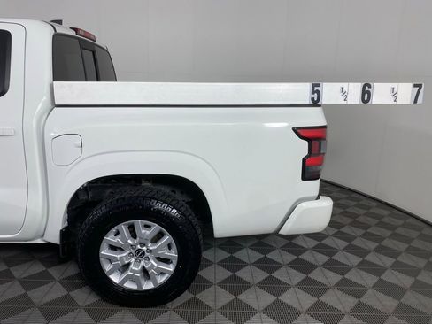 Used 2022 Nissan Frontier SV image 13