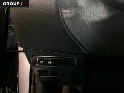 Used 2023 Toyota Corolla Cross LE image 34