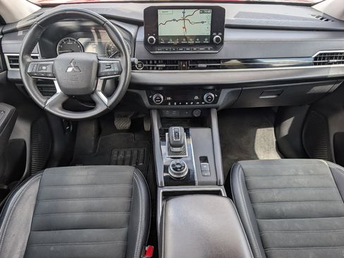 Used 2024 Mitsubishi Outlander SE AWD/4WD image 23