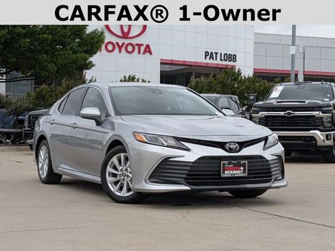 Used 2024 Toyota Camry LE FWD image 2