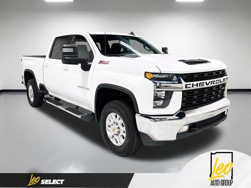 Used 2023 Chevrolet Silverado 2500 LT w/ Convenience Package AWD/4WD image 5