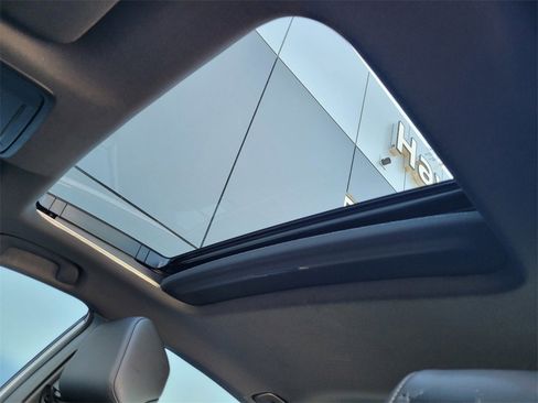 Used 2023 Honda Accord Sport image 18